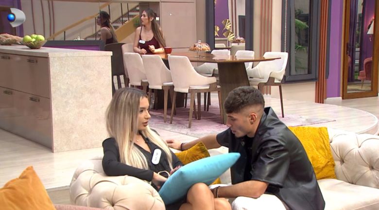 Naomi și Dorobanțu în ediția de mâine.