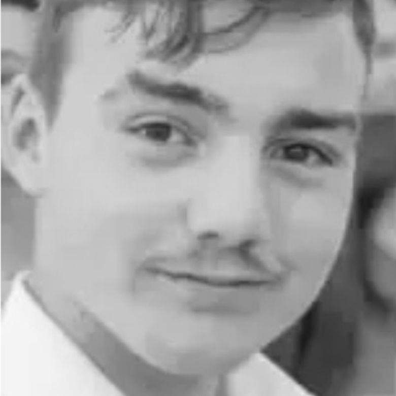 Andrei tânăr Topoloveni