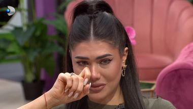 Lia, în lacrimi. Care este motivul pentru care mama ei nu își mai dorește să vorbească cu ea: "Mă doare" Nu ratați o nouă ediție a emisiunii, marți, 11 noiembrie, de la 10:00 și 16:30, la Kanal D