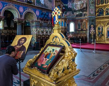 Sărbătoare cu cruce neagră în calendar ortodox la data de 23 noiembrie 2025: Rugăciunea rostită azi îi ajută pe creștini să-și întemeieze o familie! 