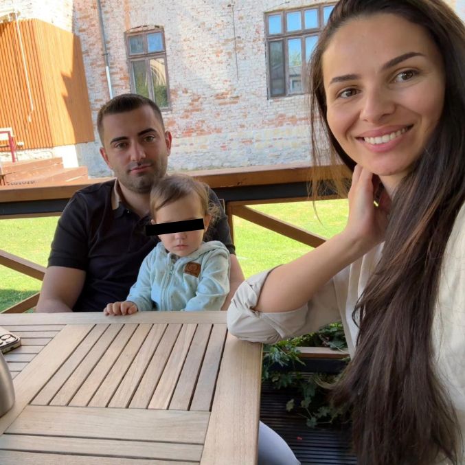 Părinți fetiță București