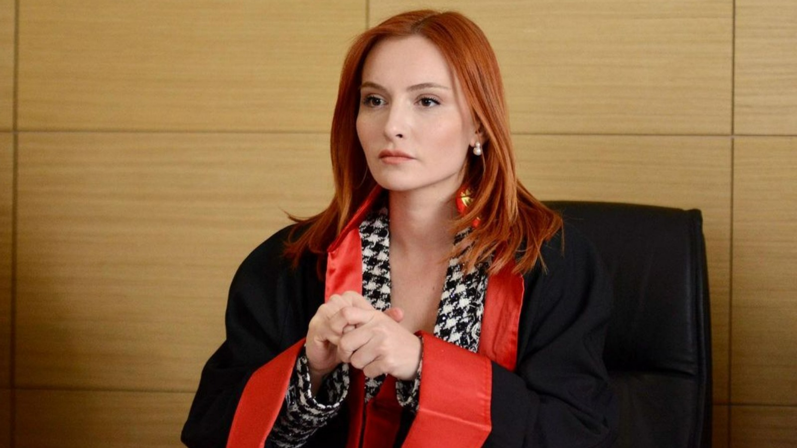 Celebra Başak Gümülcinelioğlu, actrița din serialul Secrete de familie, a devenit mamă! Aceasta a publicat prima imagine cu bebelușul ei