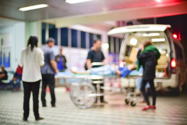 fata s-a stins din viata dupa ce a facut genuflexiuni