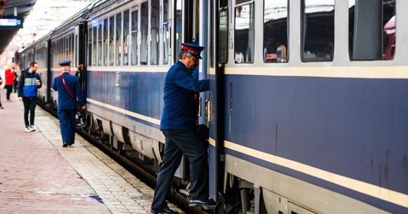 tanar și-a luat viata in tren