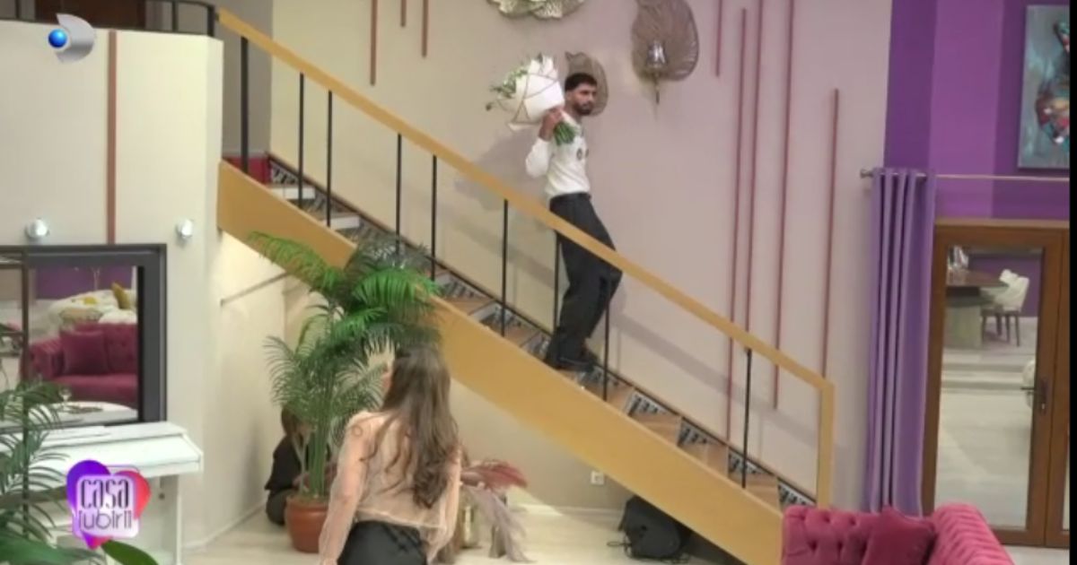 Veronica a „lipsit” din „Casa iubirii”! Ahmed, șocat să audă vestea de la fete: „E supărată. E ecusonul pe masă”