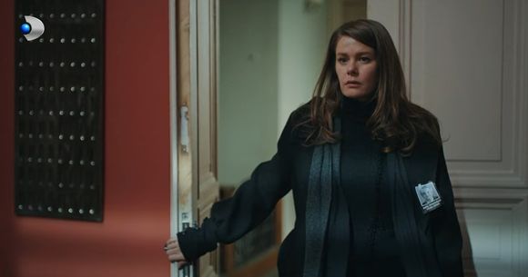 Secvență „Fata de la fereastră”