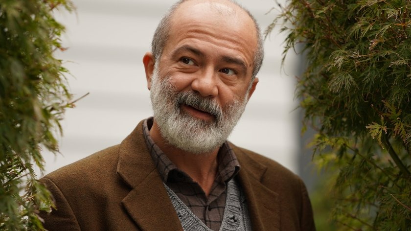 Cine este și câți ani are Durul Bazan, actorul care joacă rolul İsmail Varlı în serialul turcesc „Dragostea te va face să plângi”