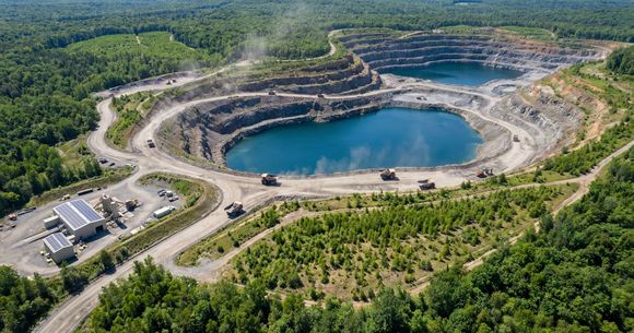 Mineritul ecologic explorează dacă mineritul mai curat este realizabil, reduc&acirc;nd &icirc;n același timp emisiile de carbon și protej&acirc;nd ecosistemul.