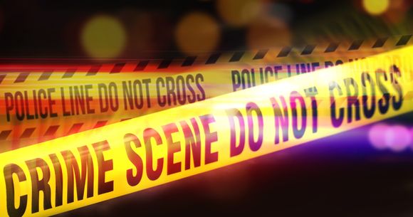 Un t&acirc;năr de 26 de ani și-a atacat tatăl cu 18 lovituri de cuțit