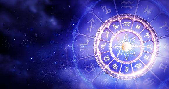 Horoscop 13 decembrie 2025