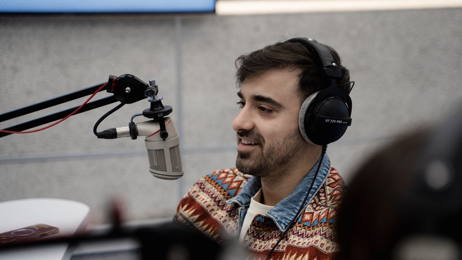 INTERVIU EXCLUSIV Liviu Teodorescu, dezvăluiri despre viața de familie, reuniunea ”Lala Band” și secretele din spatele unui hit: „Elucidăm ușor, ușor misterul!” 