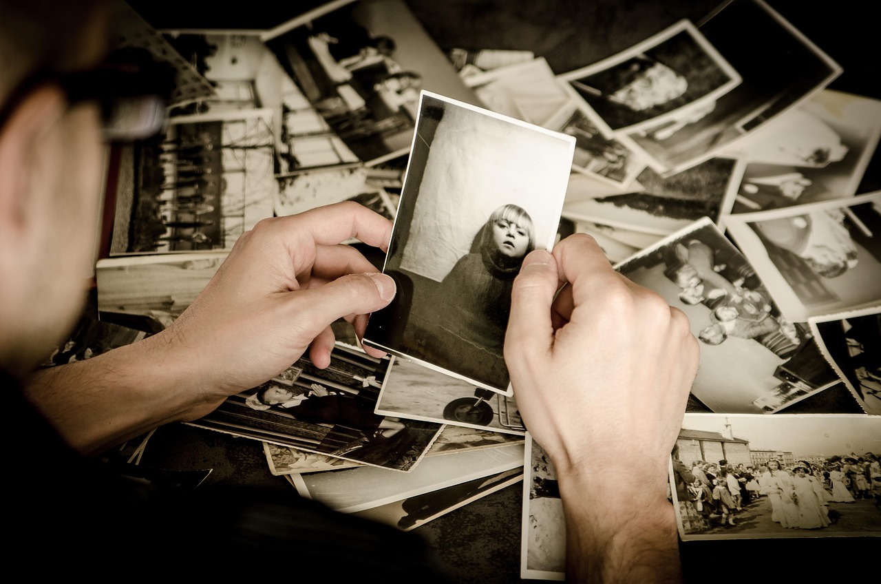 (P) Povești uitate, imagini recuperate: renașterea fotografiilor de altădată