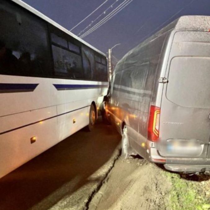 autocar și microbuz