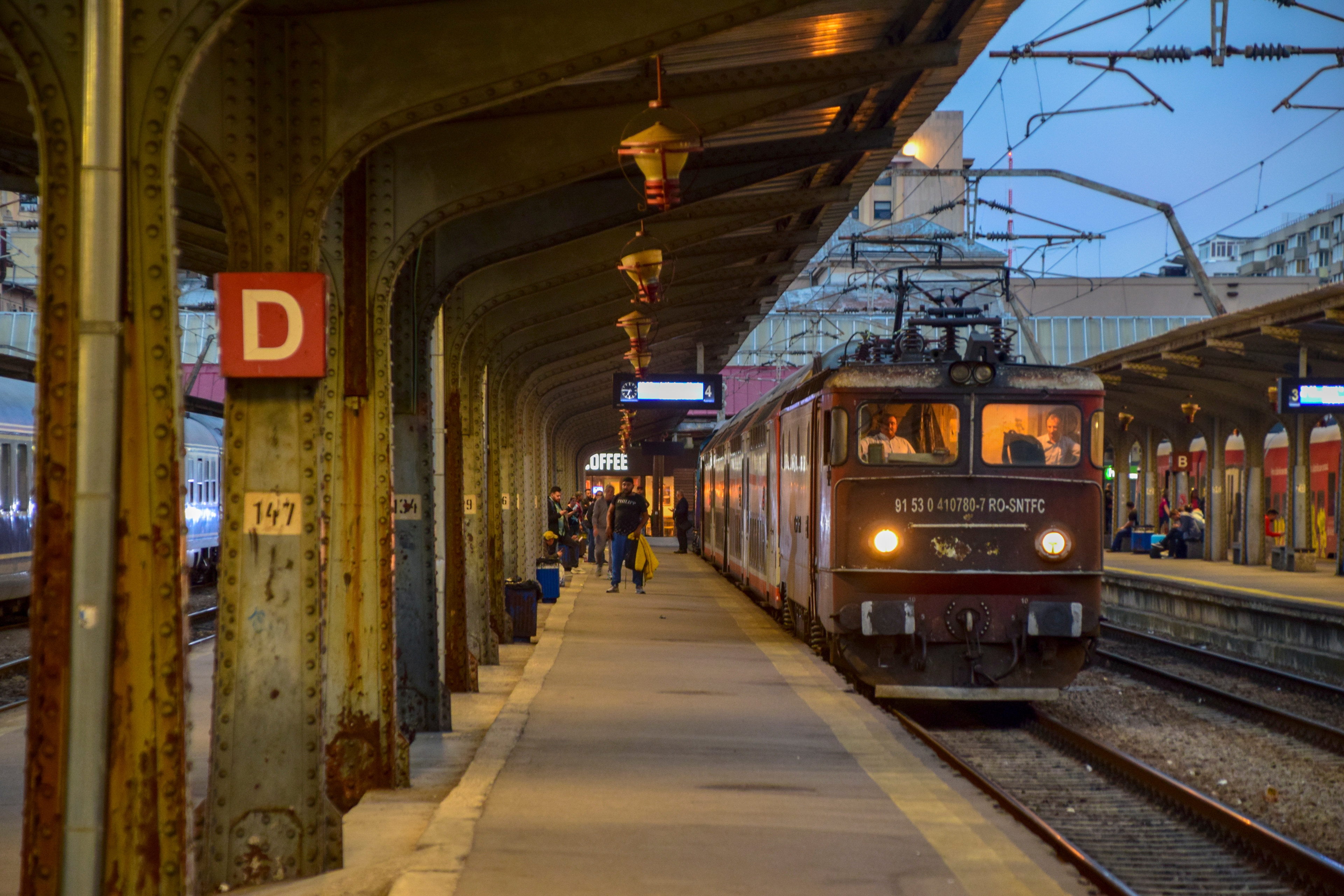 Programul CFR de Crăciun 2025 și Revelion 2026: Cum se modifică mersul trenurilor de sărbători