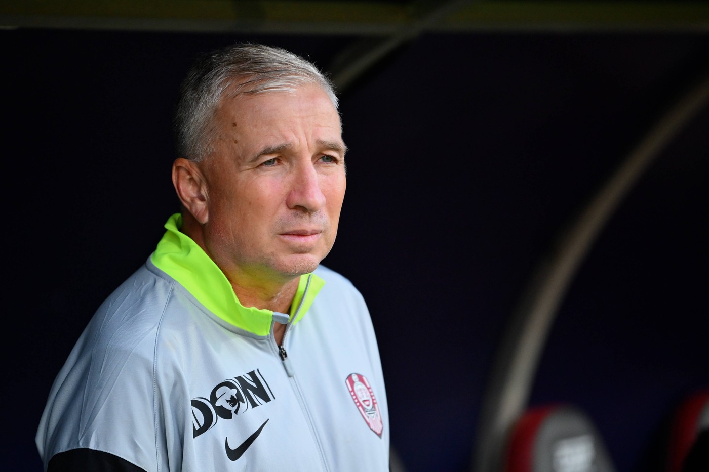 Ce boală ar avea, de fapt, Dan Petrescu. Fostul mare jucător al Naționalei ar urma un tratament cu chimioterapie