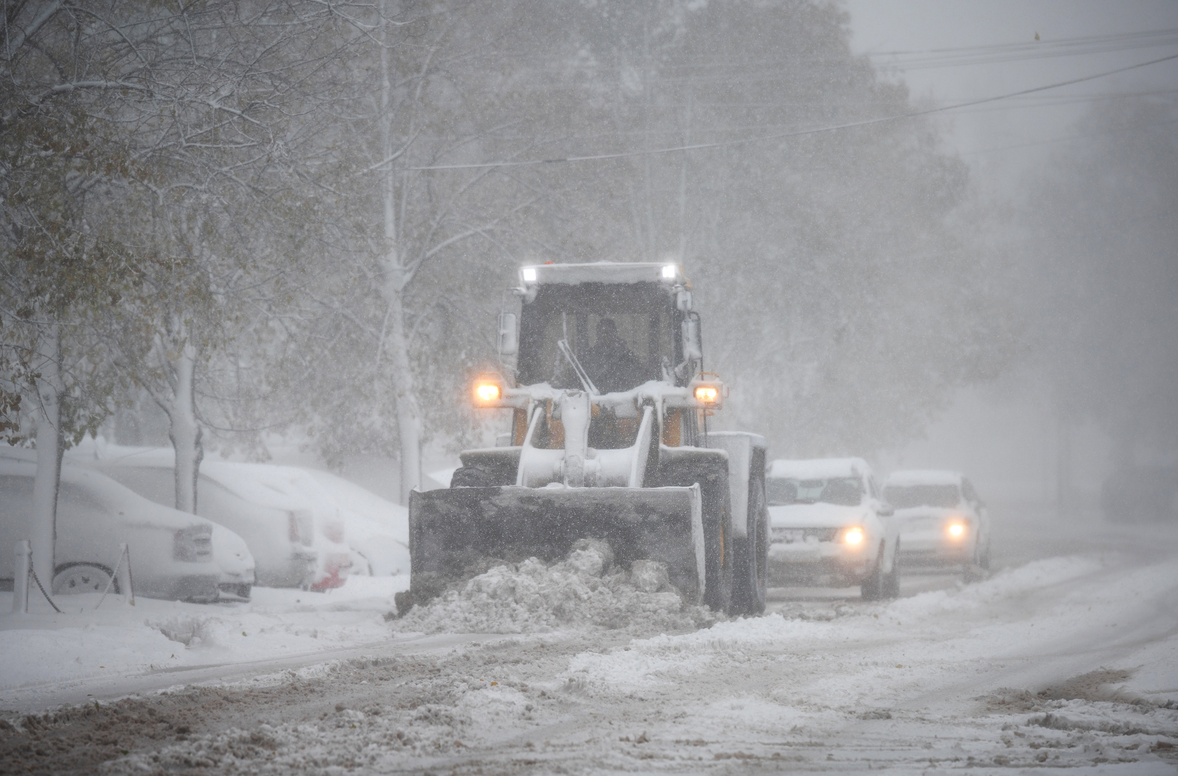 Ninge de Crăciun în București. ANM a anunțat frig, viscol și zăpadă de 25 cm 