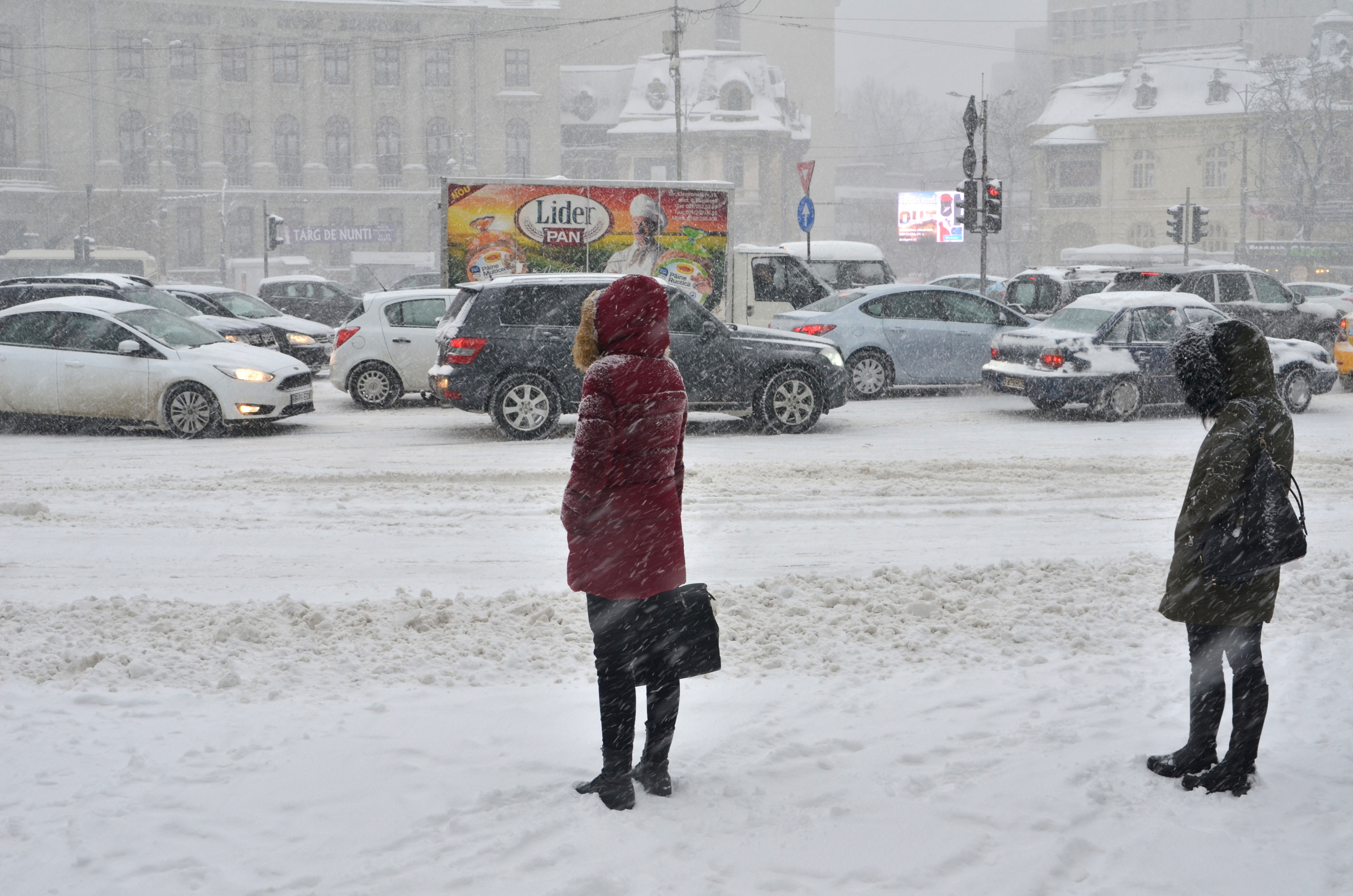Este cod galben de ninsori viscolite și polei! Prognoza meteo ANM pentru miercuri, 24 decembrie 2025: Care sunt zonele unde va ninge în Ajunul Crăciunului