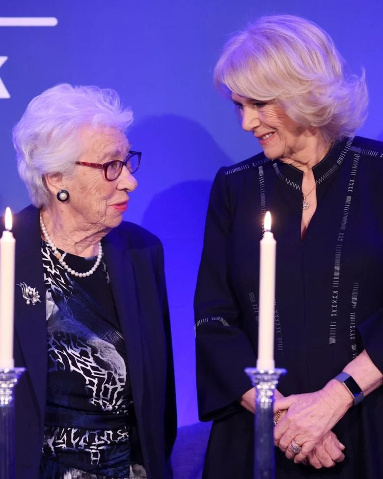 Eva Schloss și Regina Camila