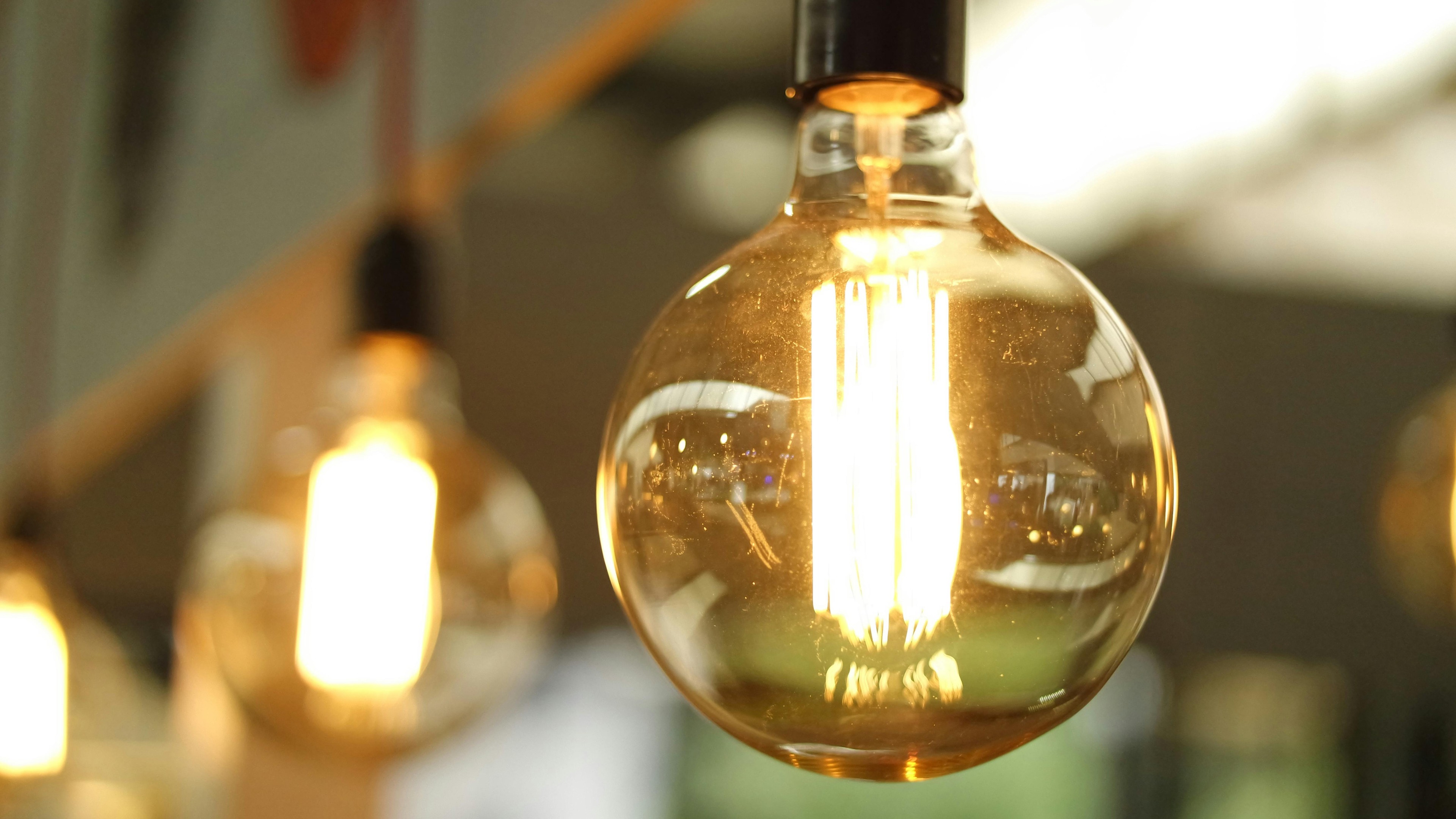 Se întrerupe curentul electric în București, Ilfov și Giurgiu, între 12 și 16 ianuarie! Zonele care vor fi afectate