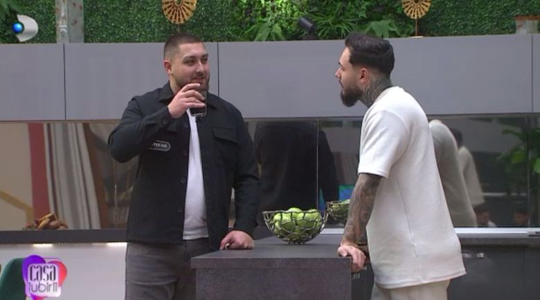 Ștefan a pus ochii pe Carolina.