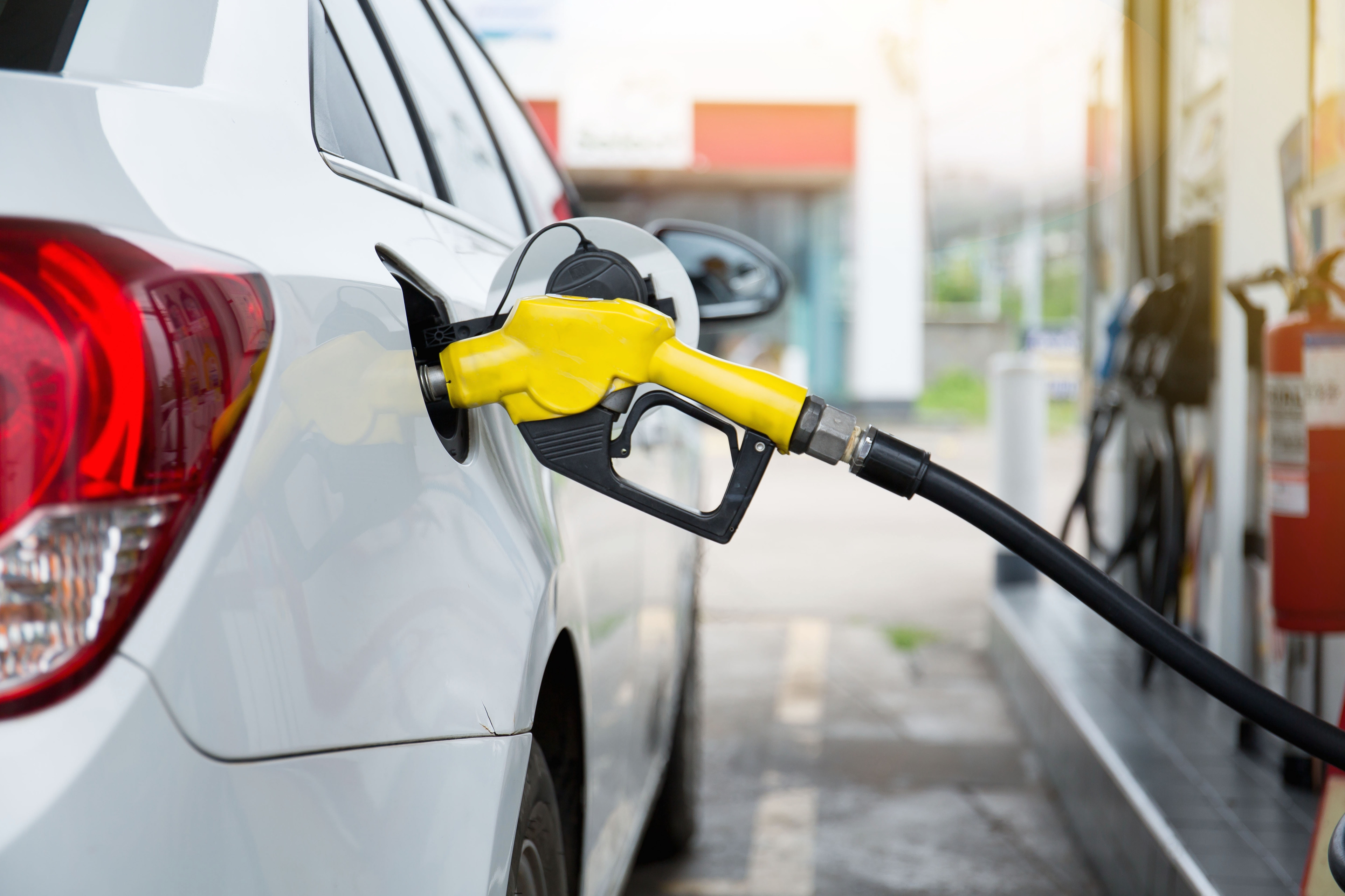 Preț carburanți joi, 15 ianuarie 2026: Cât valorează benzina și motorina azi