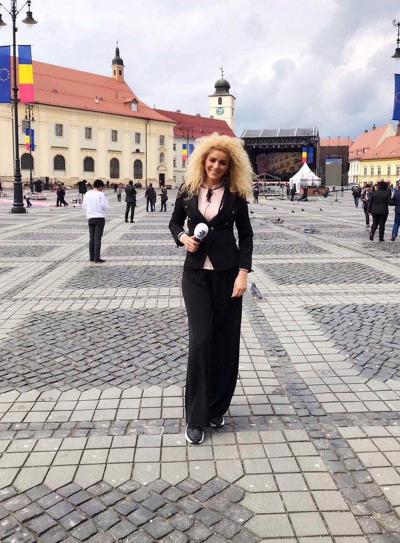 Nicoleta Drăgușin condusă pe ultimul drum