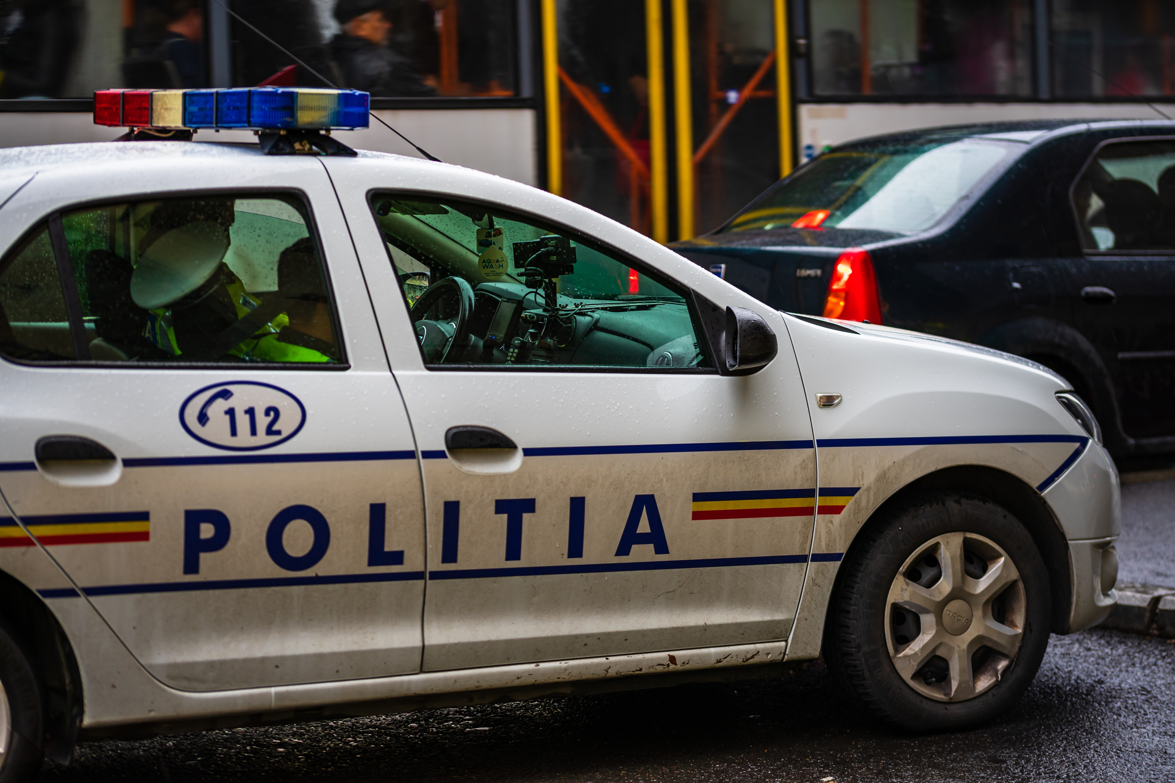 Un tânăr de 20 de ani și-a lăsat mama fără suflare, după care a stat cu corpul neînsuflețit în casă toată noaptea, în Constanța