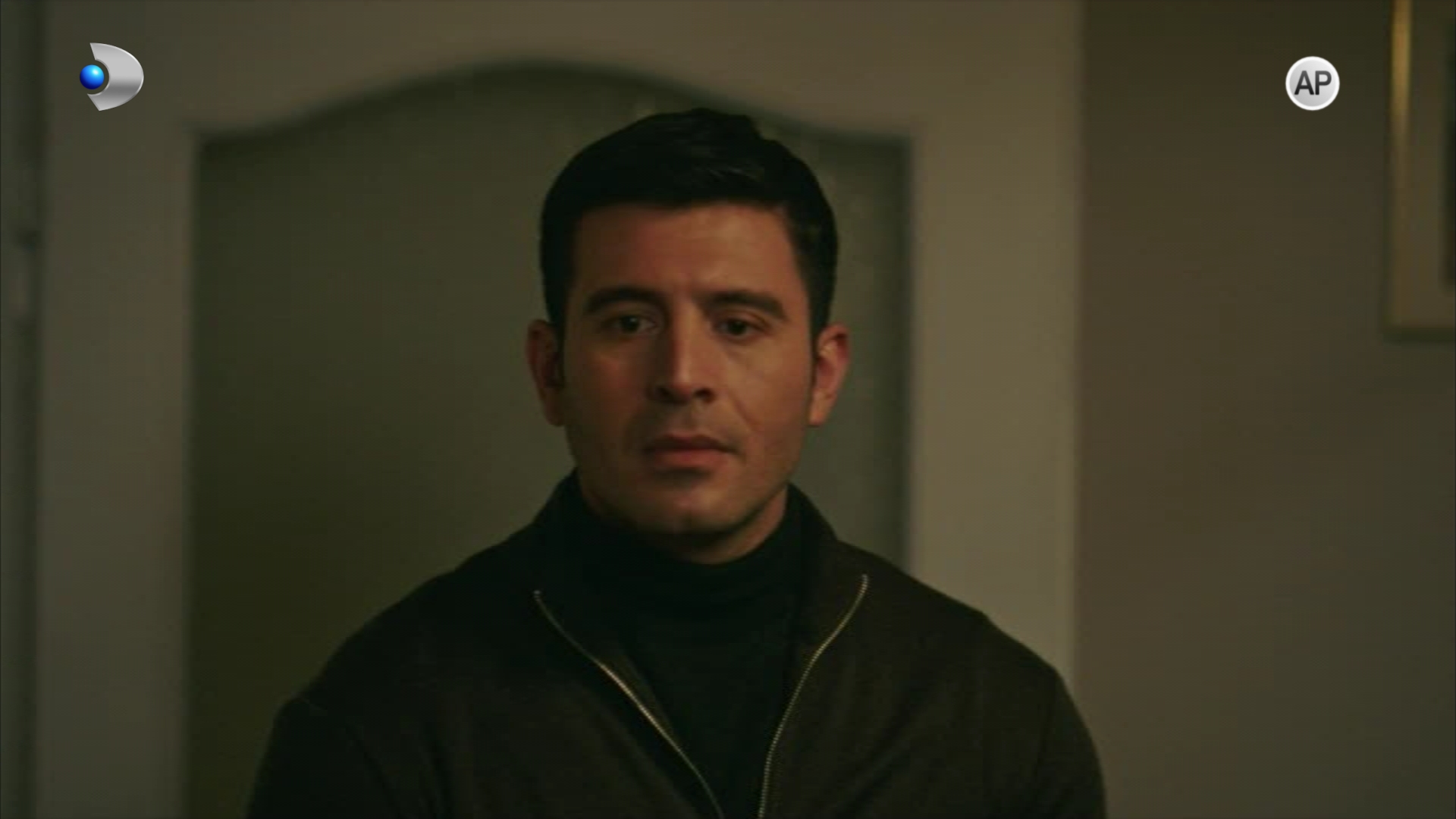 Rezumat episodul 75 „Fata de la fereastră”, difuzat în 20 ianuarie 2026 la Kanal D: Nalan acceptă să continue relația cu Hayri cu condiția ca acesta să aibă grijă de fetele sale