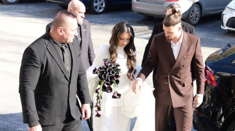 Radu Drăgușin și Ioana Stan s-au cununat civil.