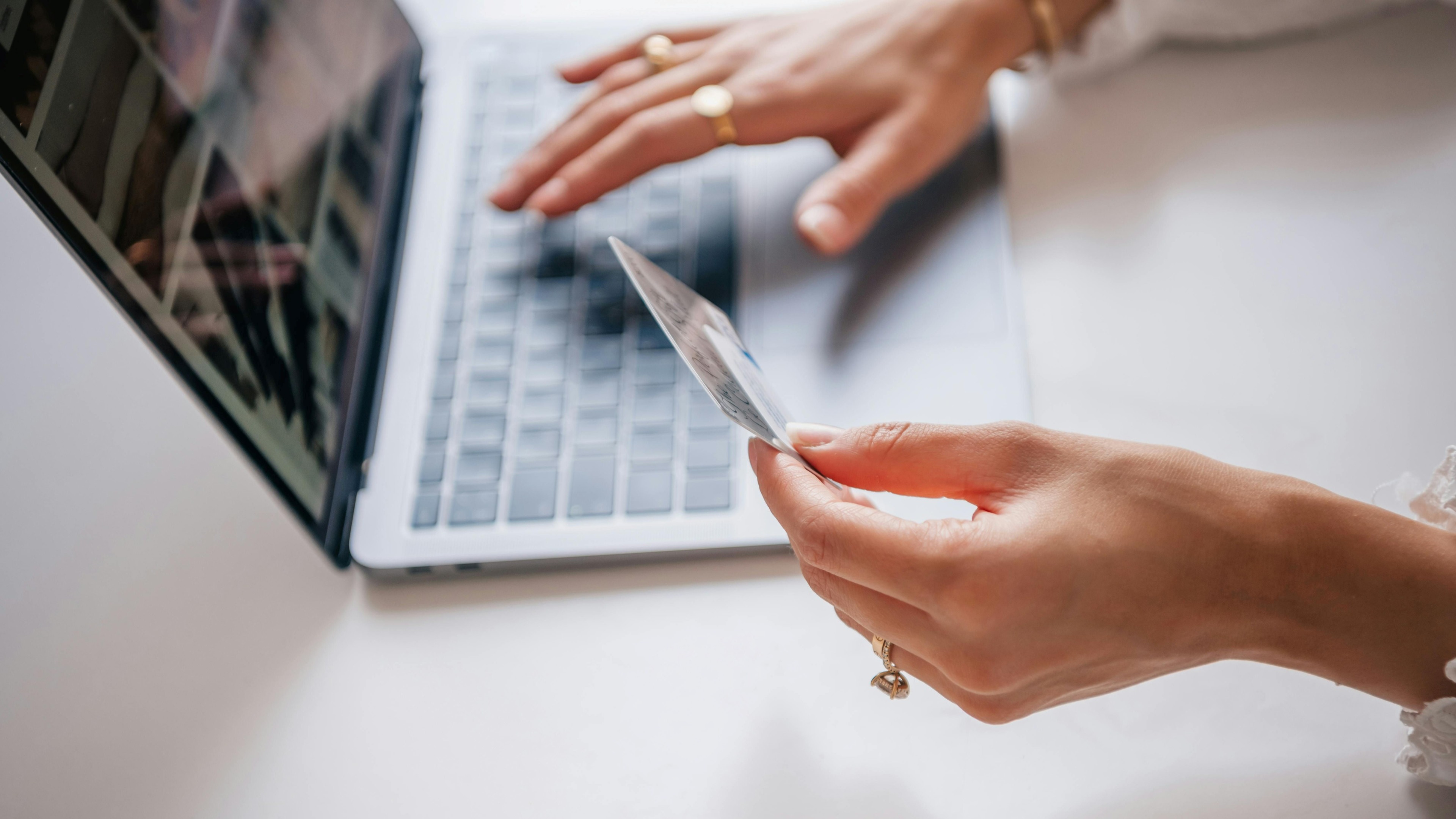 (P) Ghid pentru studenți la deschiderea contului online