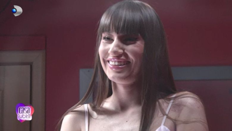 jaqueline casa iubirii