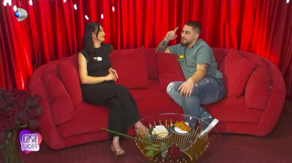 Ștefan, revoltat că Magdalena l-a invitat pe Alexandru în camera roșie: „Să vezi ce-i fac!”. Gestul neașteptat pe care l-a făcut față de concurentă