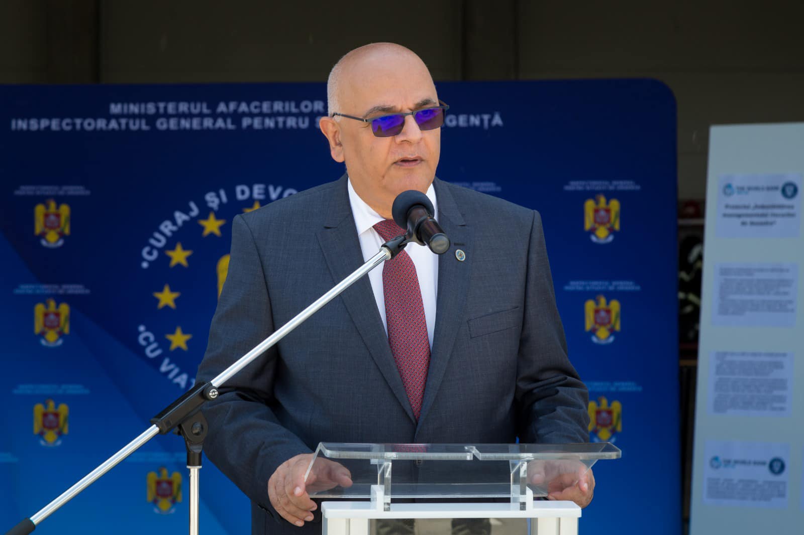 Decizie fără precedent după moartea lui Mario Alin Berinde. Raed Arafat vrea să limiteze accesul copiilor pe rețelele sociale: ,,Ar trebui considerate dăunătoare”