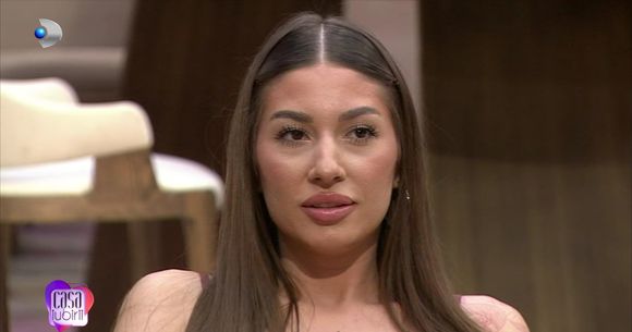 jaqueline casa iubirii