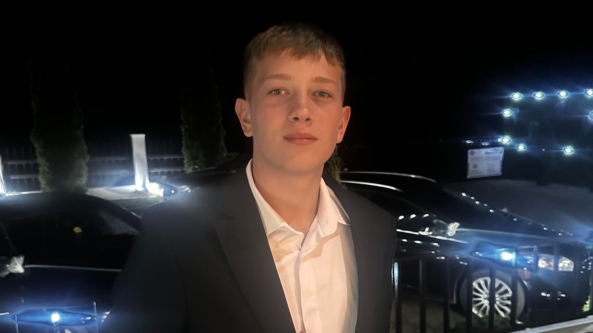Edi s-a stins din viață la 16 ani, în urma unui grav incident rutier. Întreaga comunitate îi plânge sfârșitul subit: „Viața lui s-a frânt mult prea repede”
