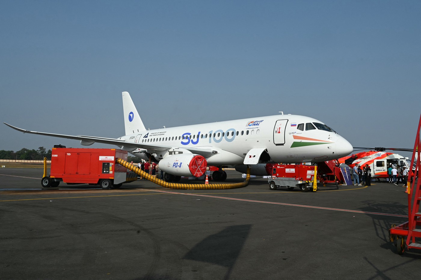 Panică pe aeroport! Două avioane pline cu pasageri s-au ciocnit pe pistă