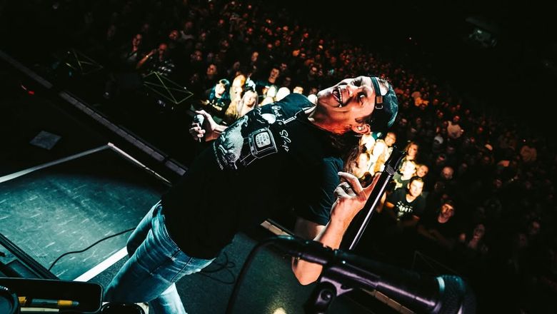 Brad Arnold s-a stins din viata