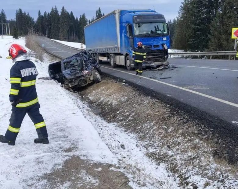 mașină Poiana Stampei