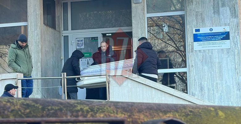 Trupurile celor doi soți au fost ridicate de la IML