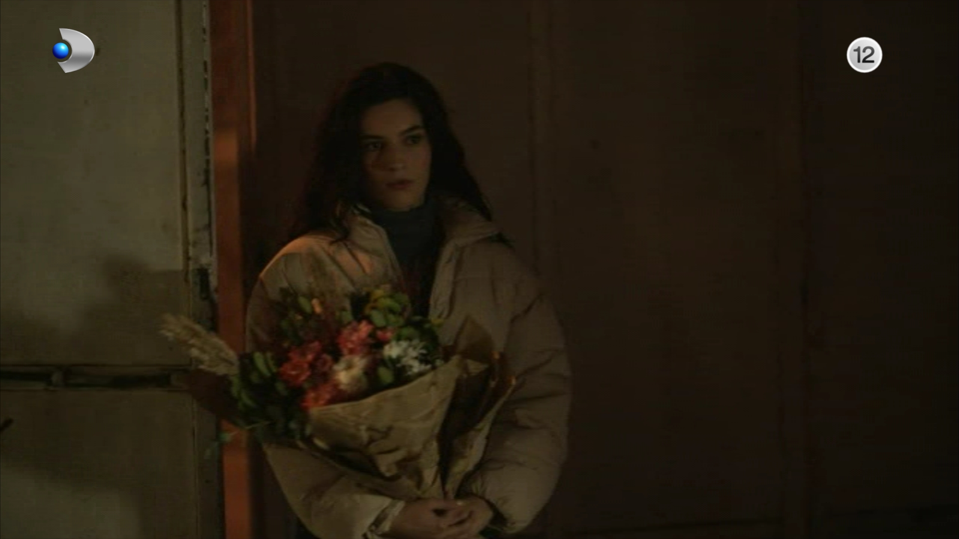 Rezumat episodul 17 „O nouă șansă”, difuzat în 24 februarie 2026 la Kanal D: Songül intră în panică atunci când descoperă că îi este furată caseta cu vocea tatălui său
