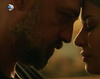 Rezumat episodul 18 &bdquo;O nouă șansă&rdquo;, difuzat &icirc;n 25 februarie 2026 la Kanal D: Song&uuml;l află adevărul despre relația dintre Derya și Sadi
