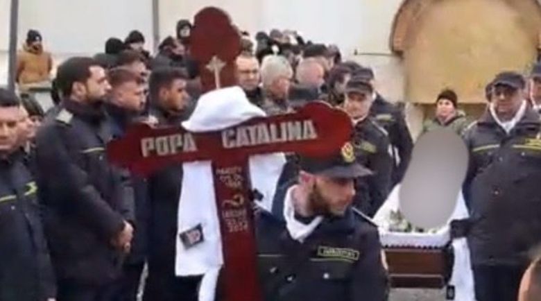 Cătălina și Dan au fost conduși pe ultimul drum.