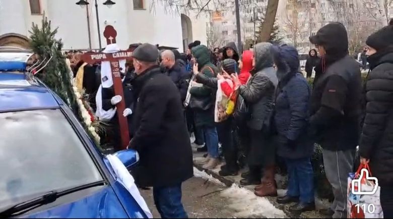 Cătălina și Dan au fost conduși pe ultimul drum.