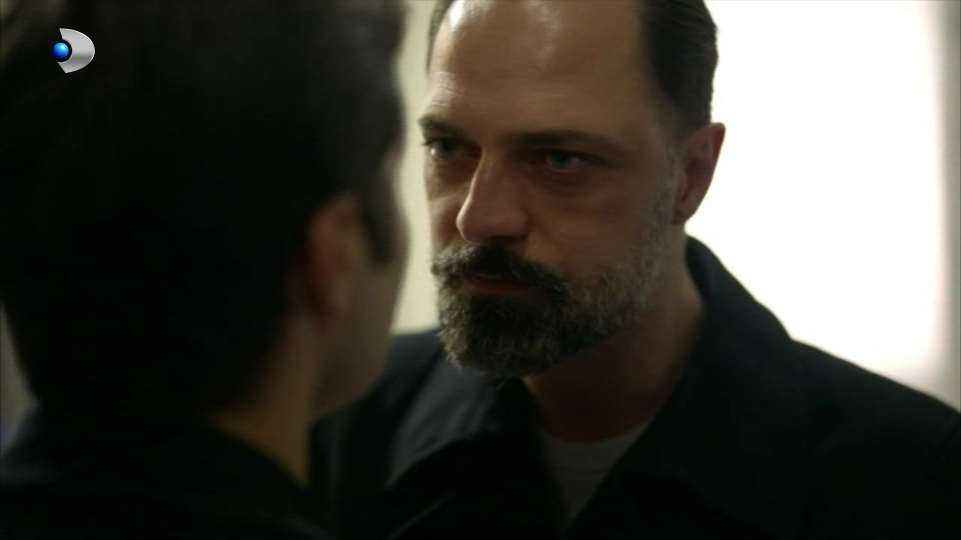 Rezumat episodul 23 „O nouă șansă”, difuzat în 4 martie 2026 la Kanal D: Gizem îi aduce acuzații grave lui Mert, iar acest lucru îi agravează sentința