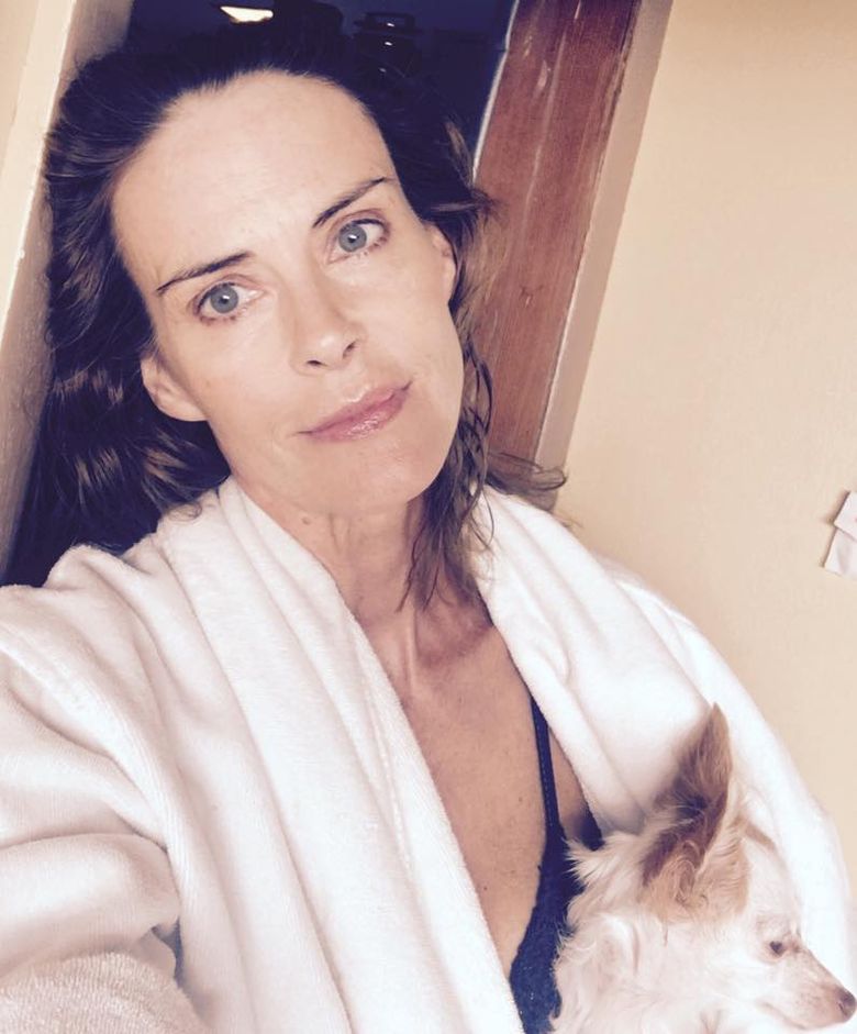 Annabel Schofield s-a stins din viata