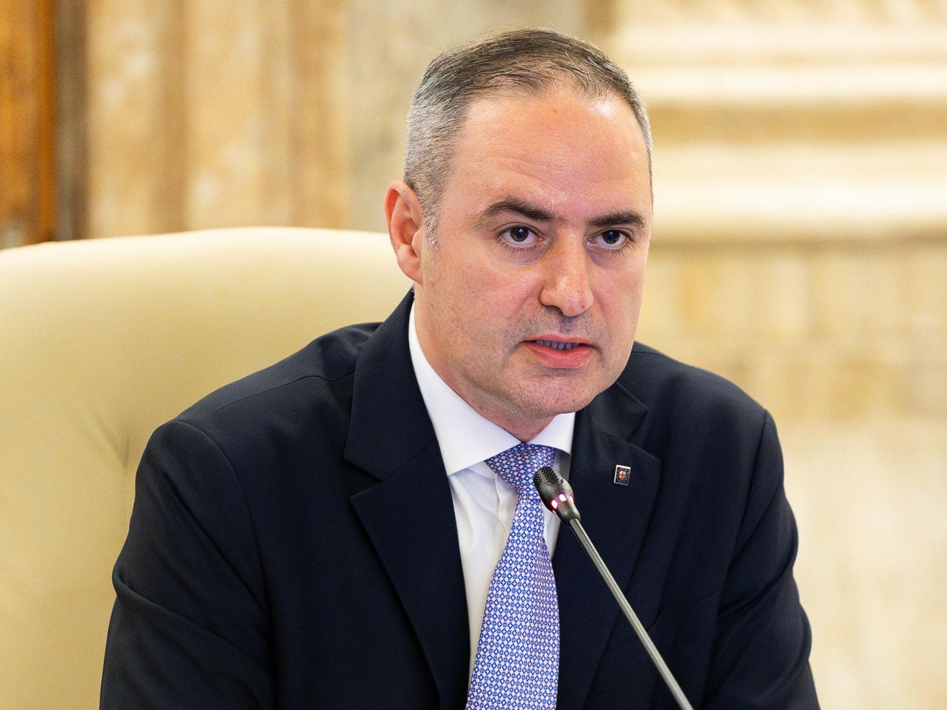 Alexandru Nazare, Ministrul Finanțelor, a fost implicat într-un incident rutier în București