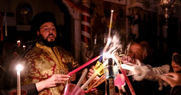 Lumina Sf&acirc;ntă ar putea să nu mai ajungă &icirc;n Rom&acirc;nia de Pașt