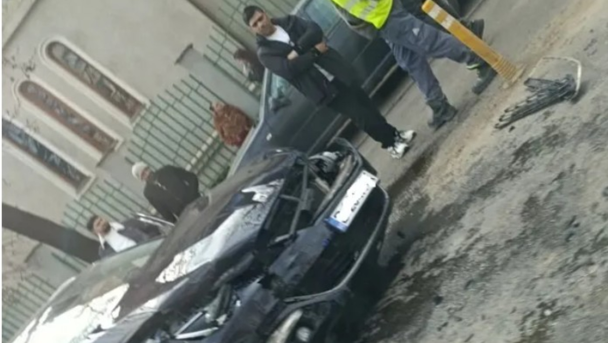 BREAKING NEWS O ambulanță aflată în misiune a fost izbită din plin de o mașină în fața Spitalului de Copii „Grigore Alexandrescu”