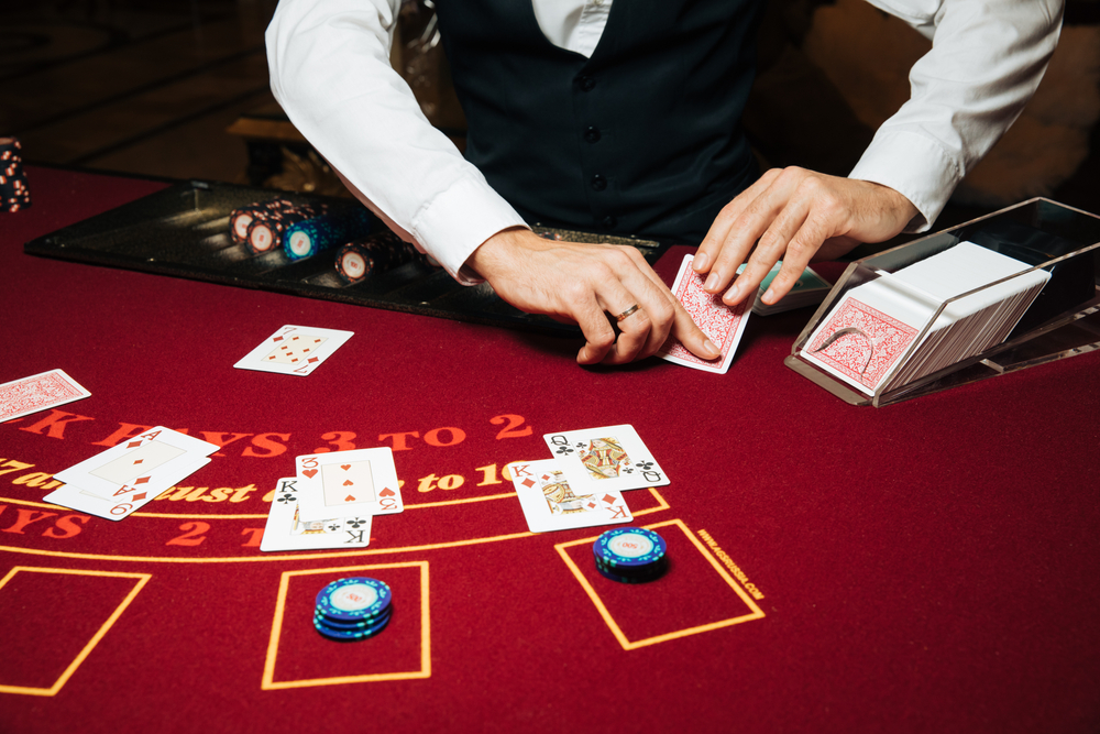 (P) Originile Blackjack-ului: de la 21 la jocul modern 
