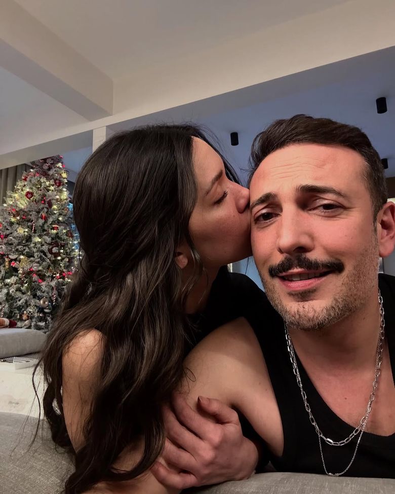 Hazal Subaşı iubit